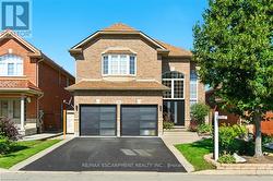 11 SILVERSPRING CRESCENT Hamilton, ON L0R 1P0