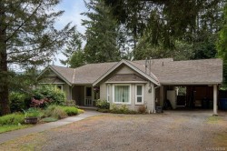 2750 Scobhal Rd Shawnigan Lake, BC V8H 2E8