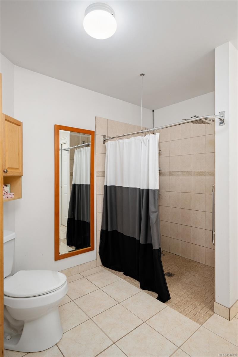 2750 Scobhal Rd, Shawnigan Lake, BC