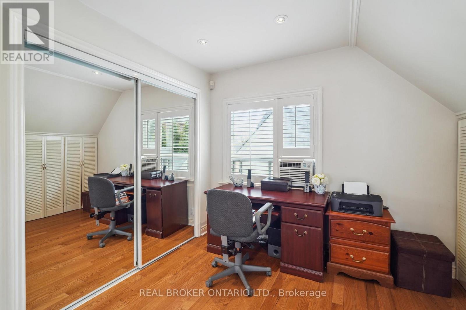 38 Riverview Heights, Toronto, ON - Indoor Photo Showing Office