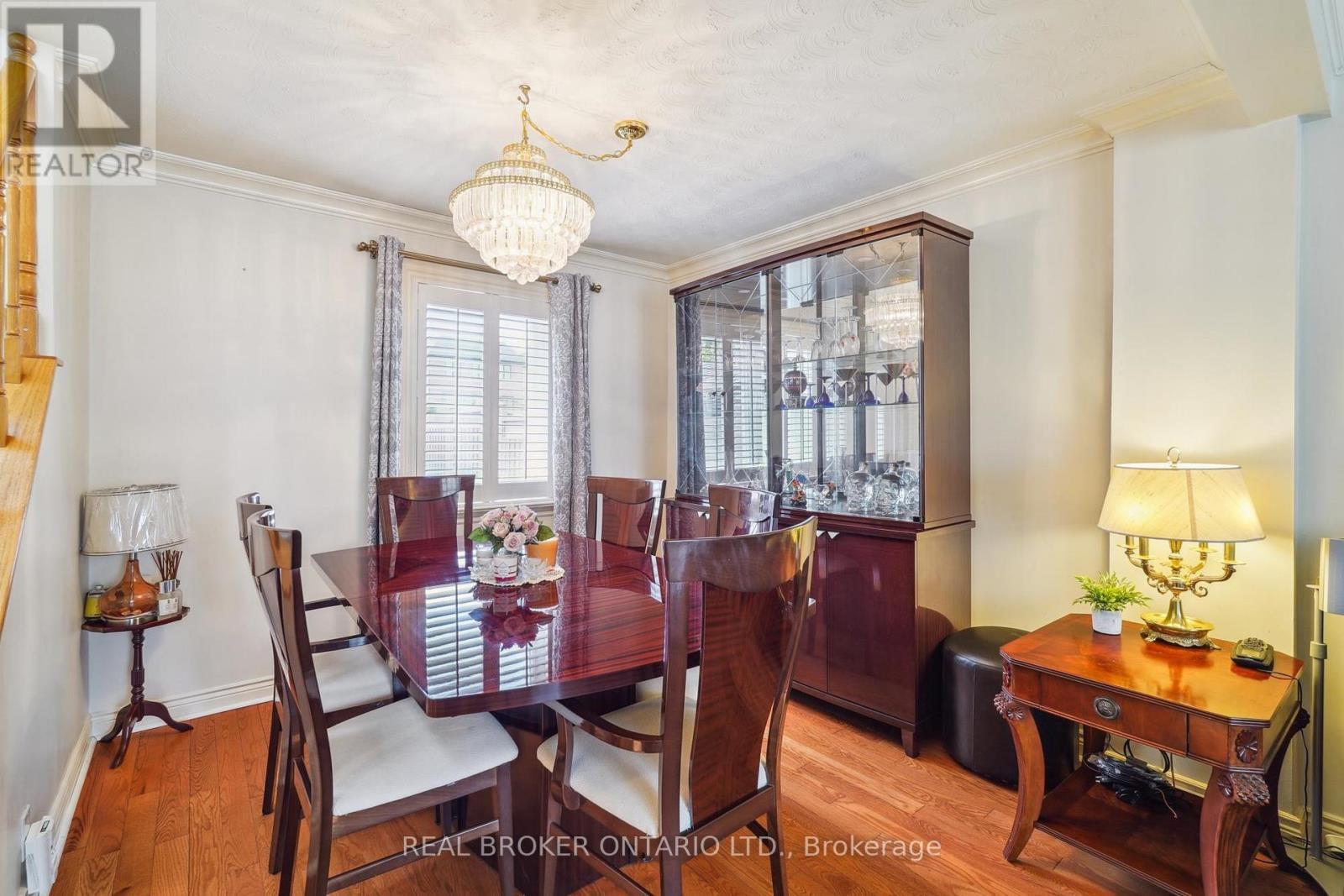 38 Riverview Heights, Toronto, ON - Indoor Photo Showing Dining Room