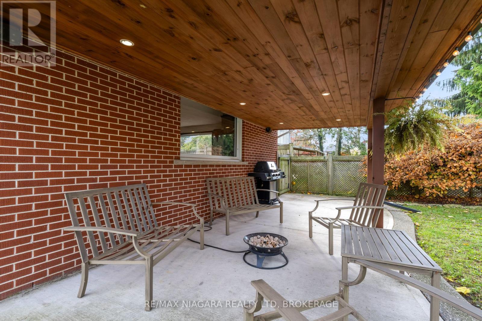 16 Walnut Street, Port Colborne (Sugarloaf), ON - Outdoor With Deck Patio Veranda With Exterior