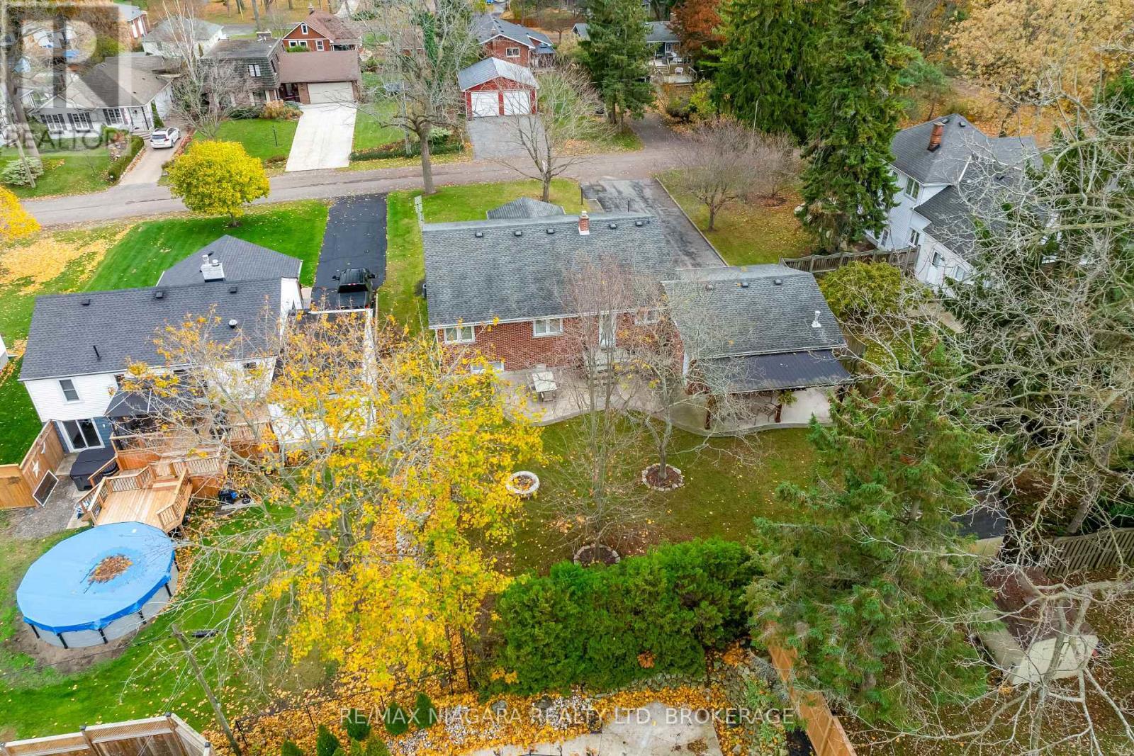 16 Walnut Street, Port Colborne (Sugarloaf), ON - Outdoor With View