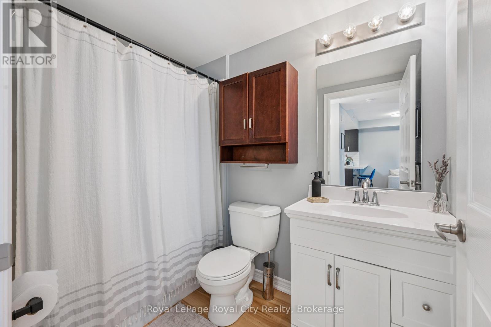 309 - 41 Goodwin Drive, Guelph (Pineridge/Westminster Woods), ON - Indoor Photo Showing Bathroom