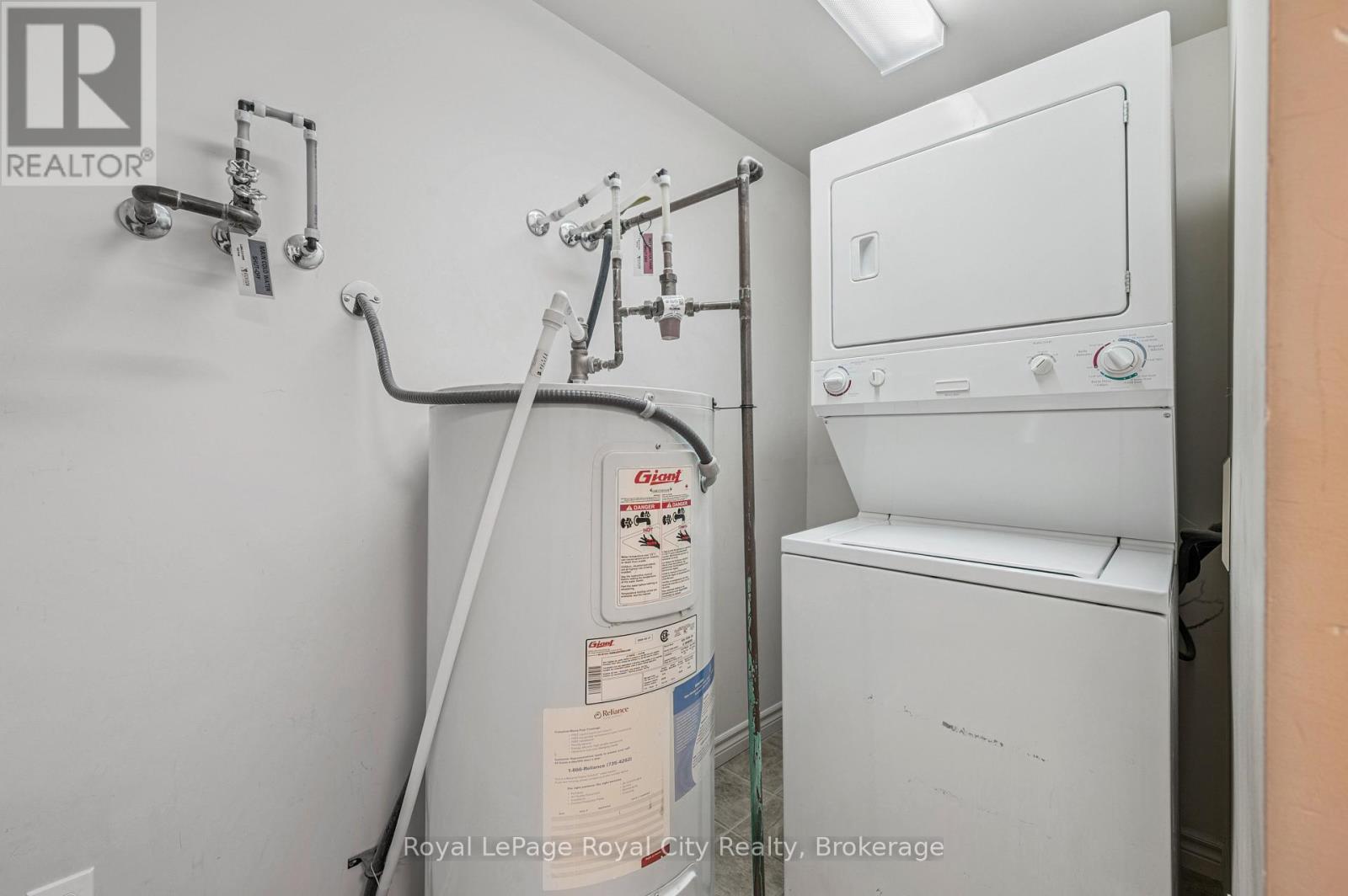309 - 41 Goodwin Drive, Guelph (Pineridge/Westminster Woods), ON - Indoor Photo Showing Laundry Room