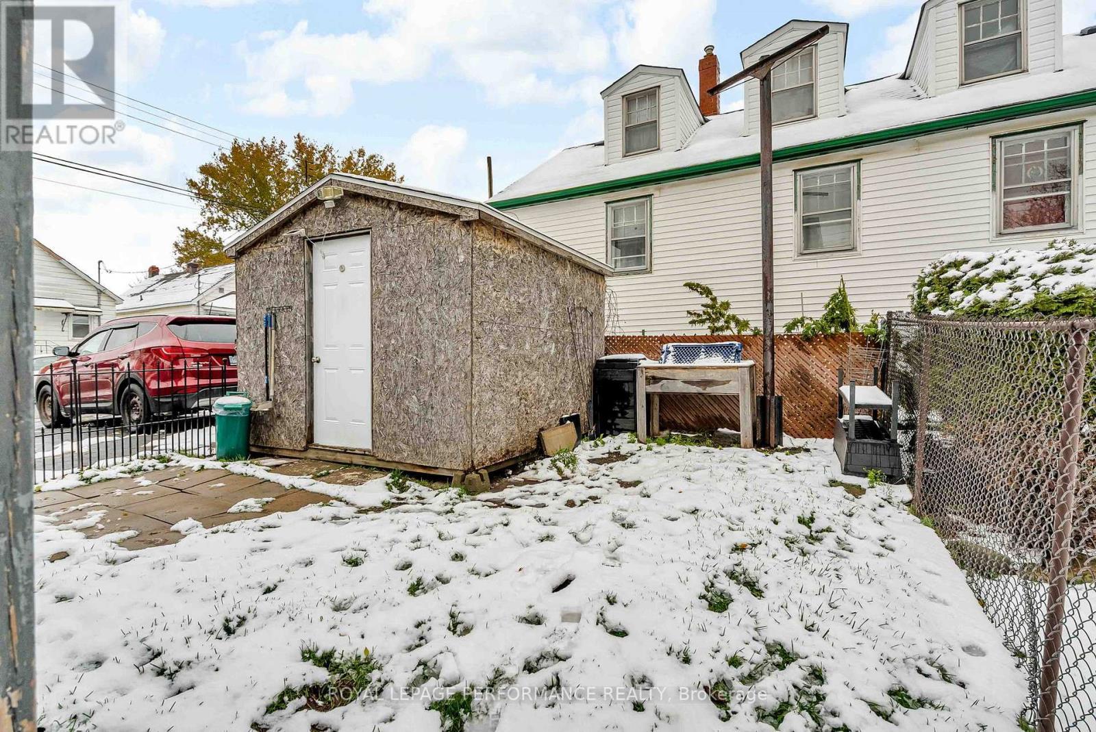 725 Gloucester Street N, Cornwall, ON - Outdoor With Exterior