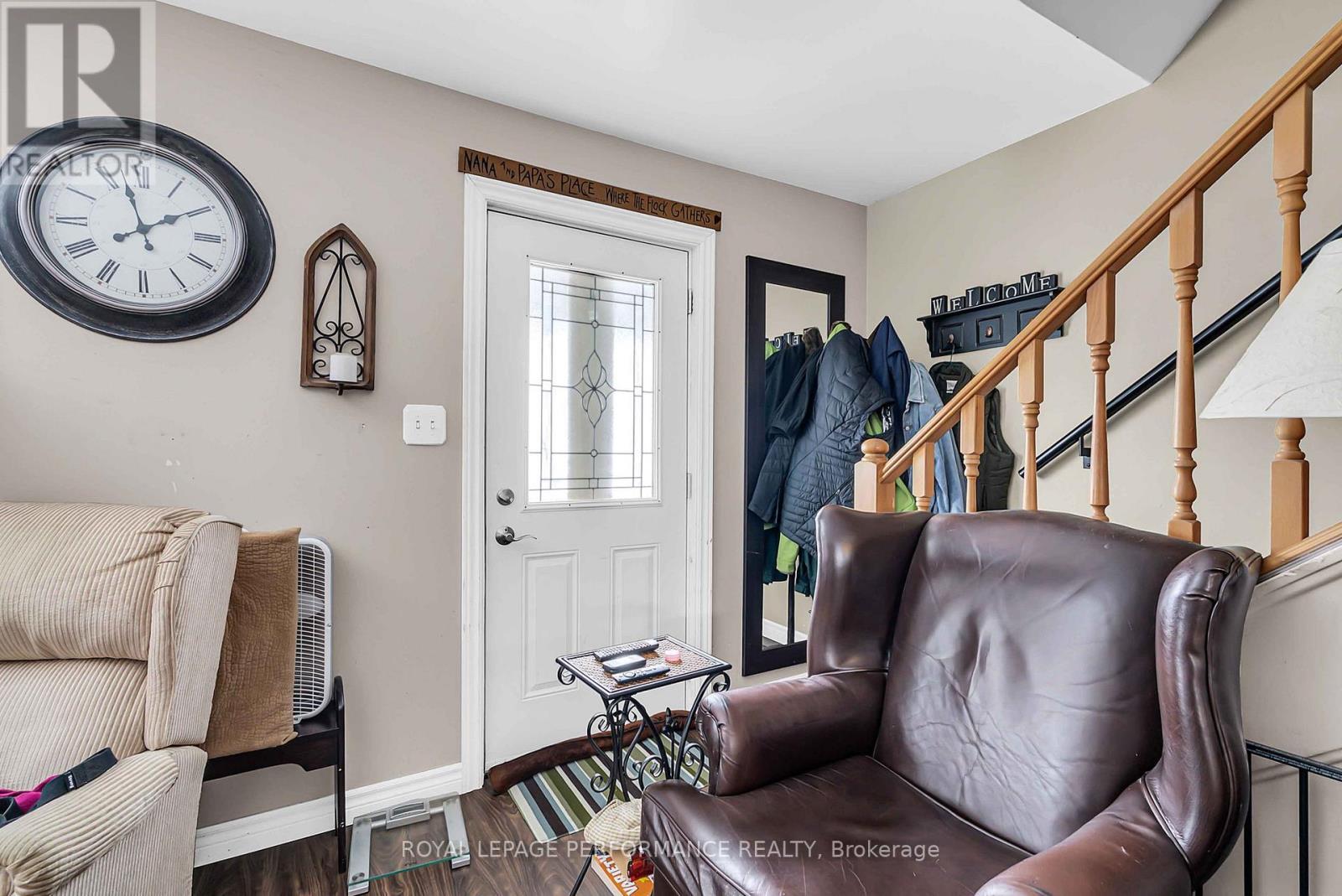 725 Gloucester Street N, Cornwall, ON - Indoor Photo Showing Other Room