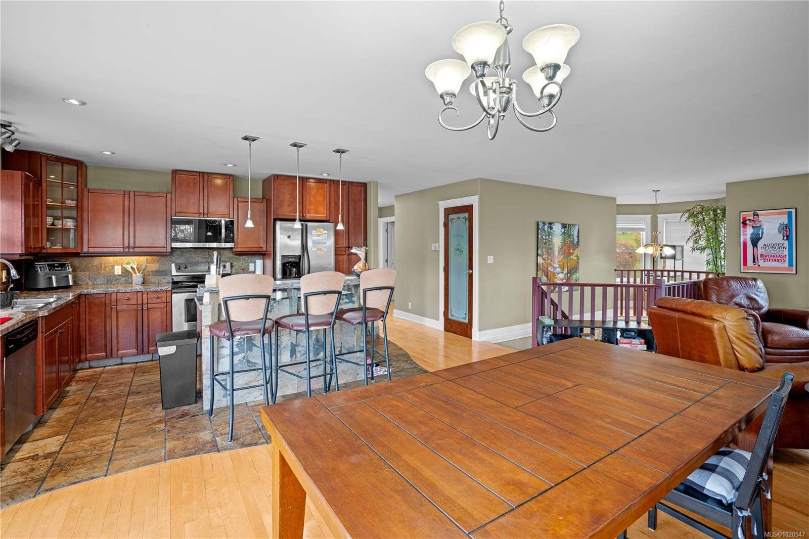 4012 Rainbow St, Saanich, BC