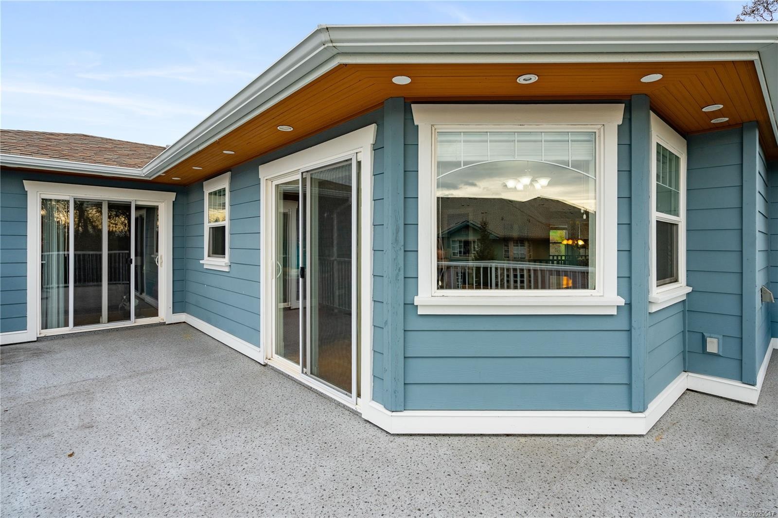 4012 Rainbow St, Saanich, BC