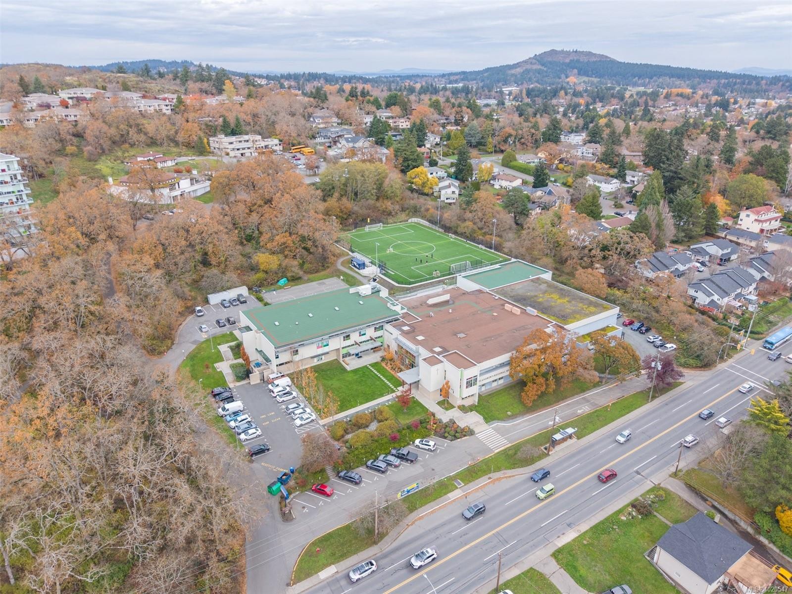 4012 Rainbow St, Saanich, BC