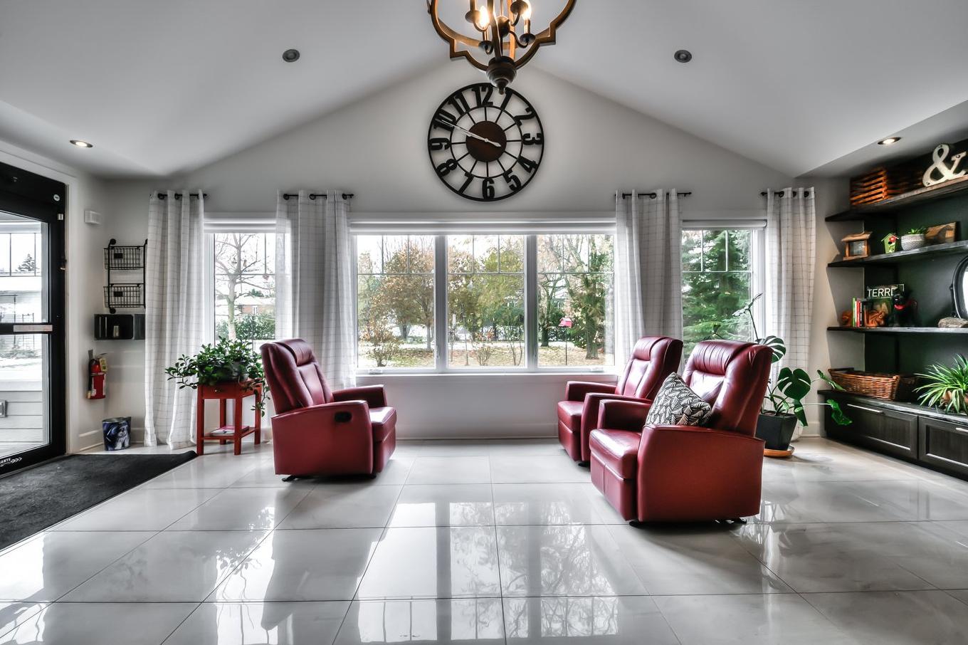 Salle familiale - 249 Rue St-Henri, Napierville, QC - Indoor