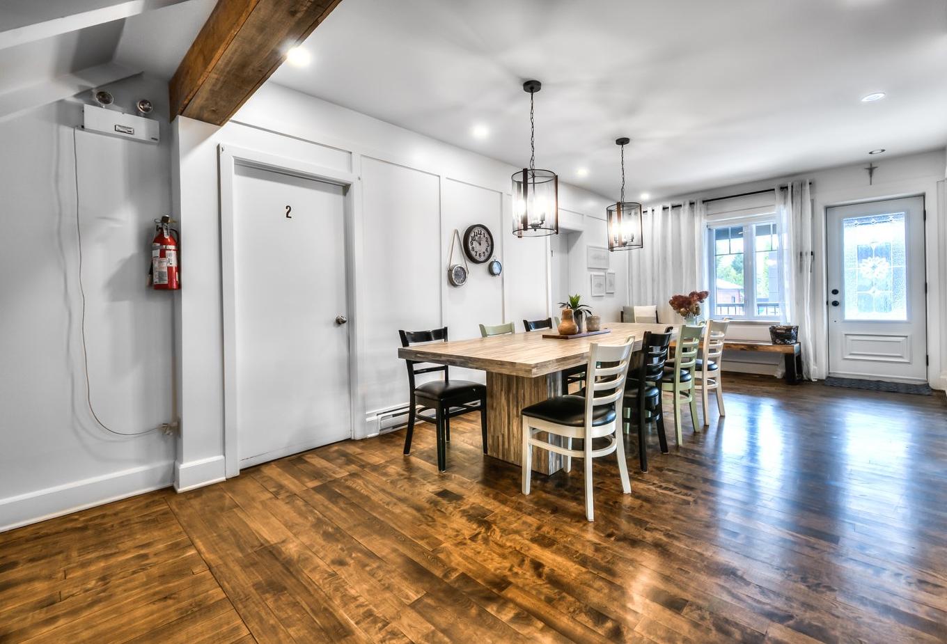 Salle à manger - 249 Rue St-Henri, Napierville, QC - Indoor Photo Showing Dining Room