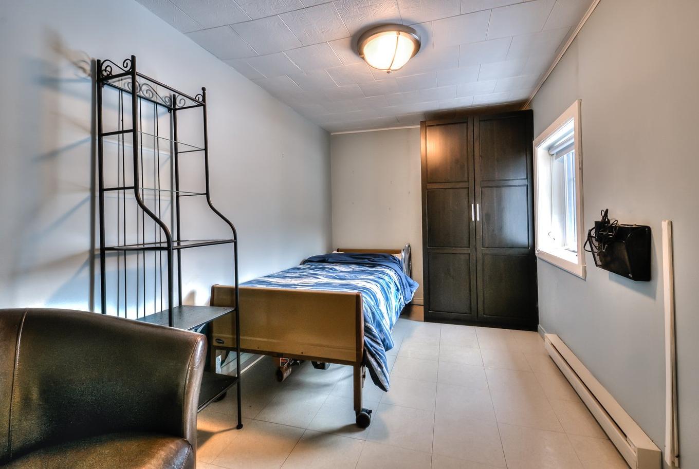 Chambre à coucher - 249 Rue St-Henri, Napierville, QC - Indoor