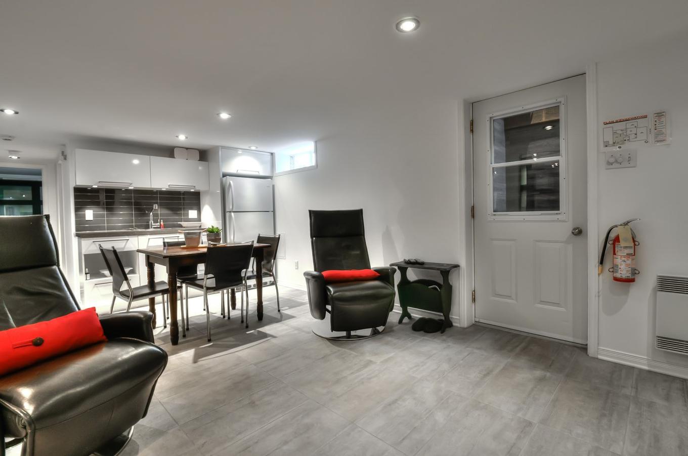 Sous-sol - 249 Rue St-Henri, Napierville, QC - Indoor Photo Showing Other Room