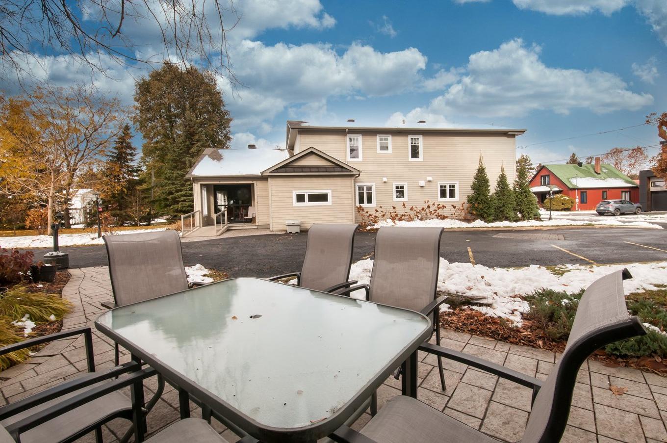 Cour - 249 Rue St-Henri, Napierville, QC - Outdoor With Deck Patio Veranda
