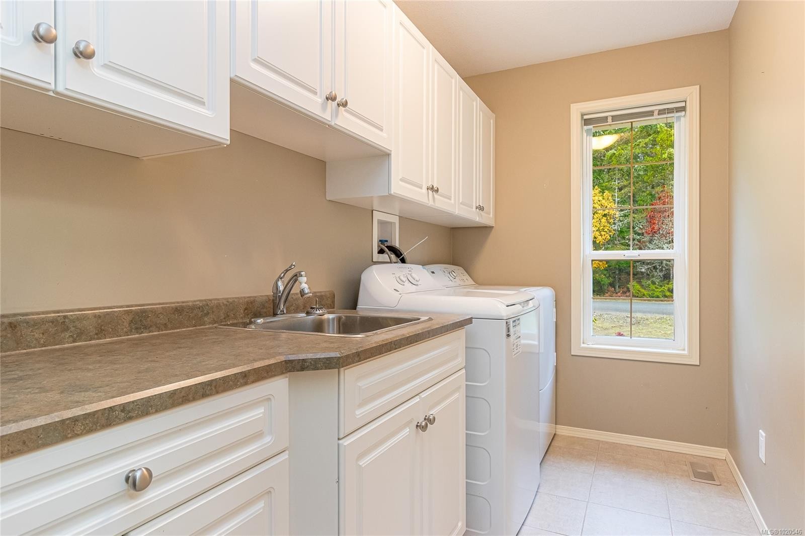 185 Huson Rd, Qualicum Beach, BC