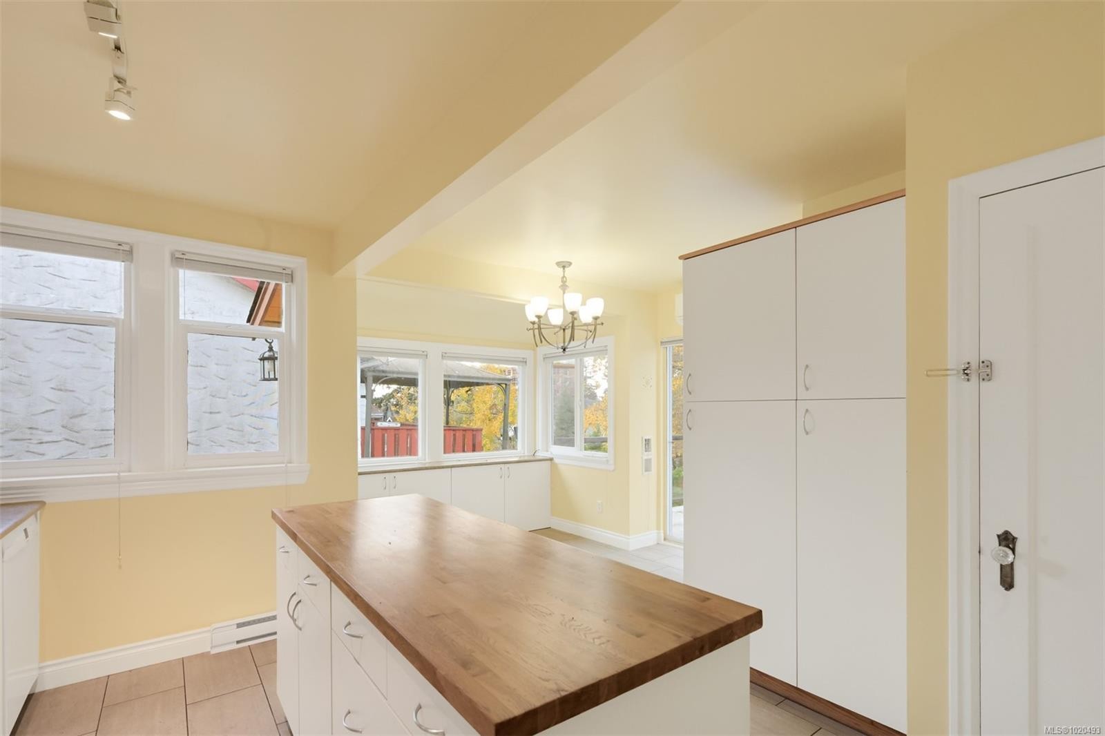 3312 Kingsley St, Saanich, BC