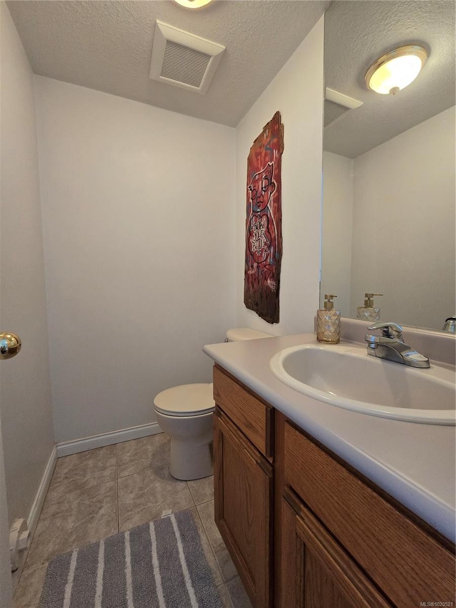 11-8805 Central St, Port Hardy, BC