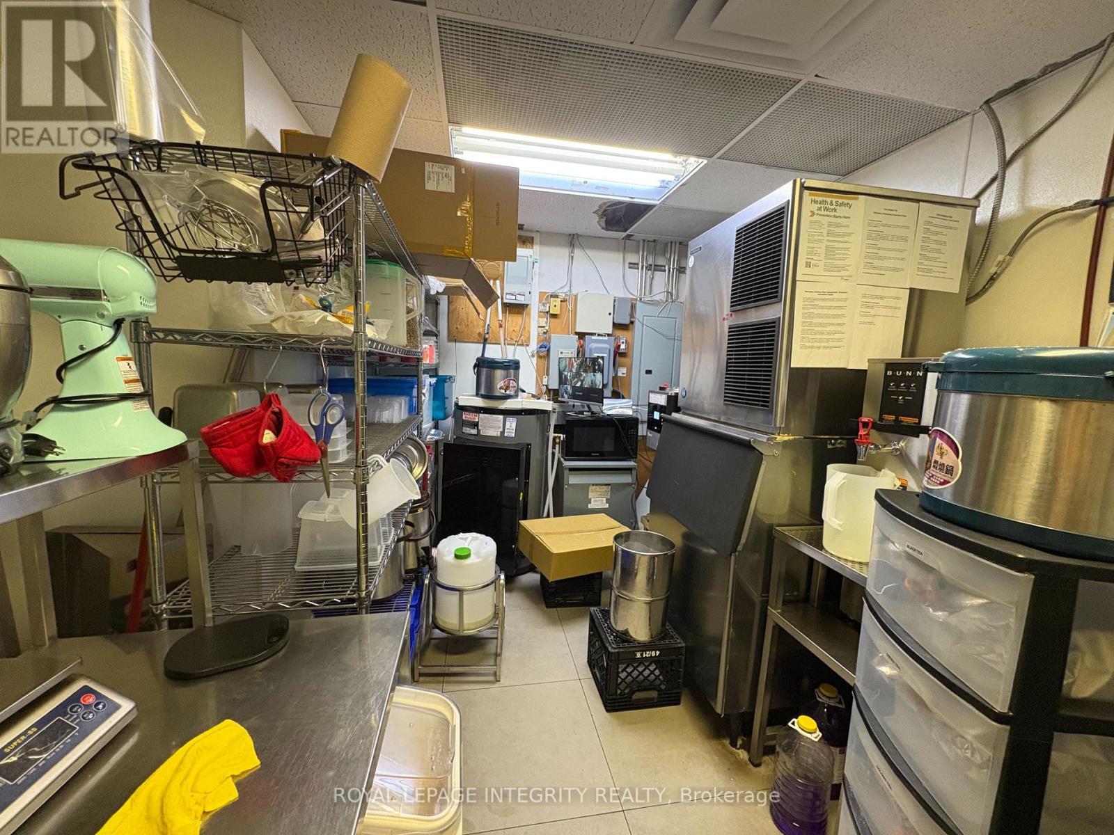 290 Bank Street, Ottawa, ON