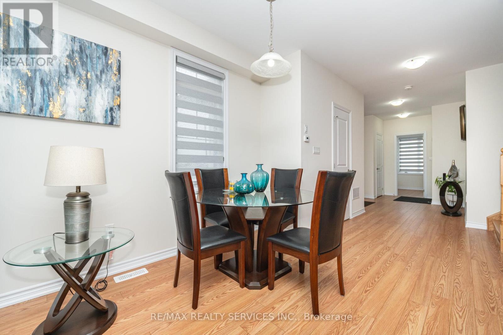 10 Conboy Drive, Erin, ON - Indoor Photo Showing Dining Room