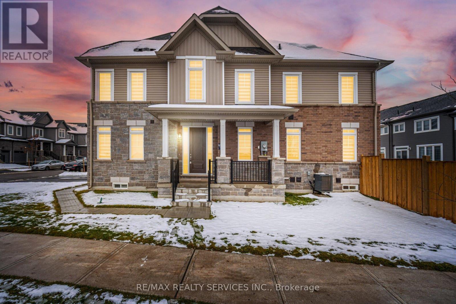 10 Conboy Drive, Erin, ON - Outdoor With Deck Patio Veranda