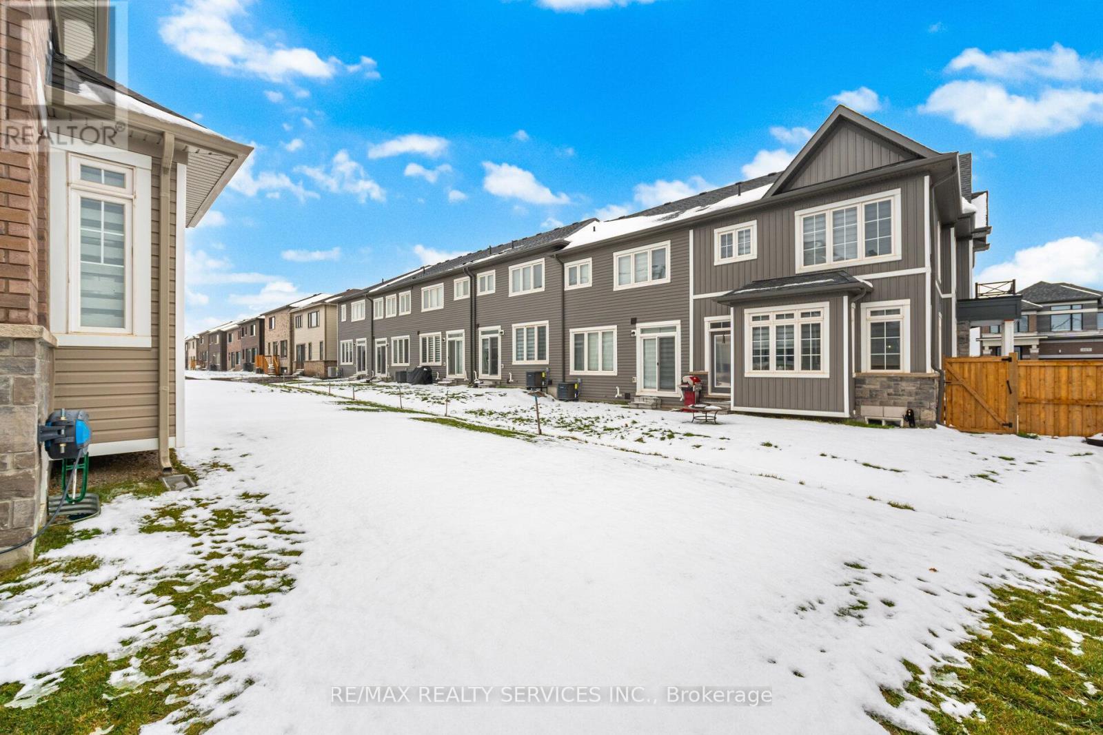 10 Conboy Drive, Erin, ON - Outdoor