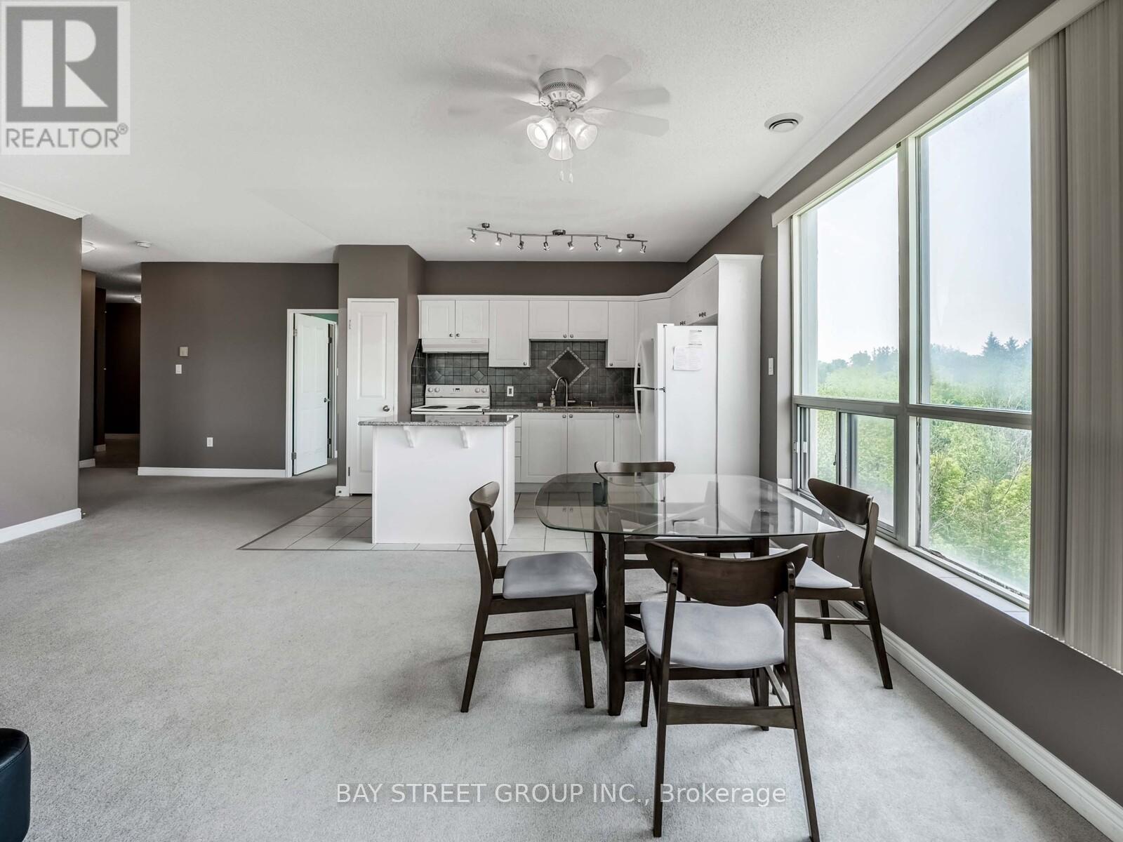 606 - 255 Keats Way, Waterloo, ON - Indoor Photo Showing Dining Room