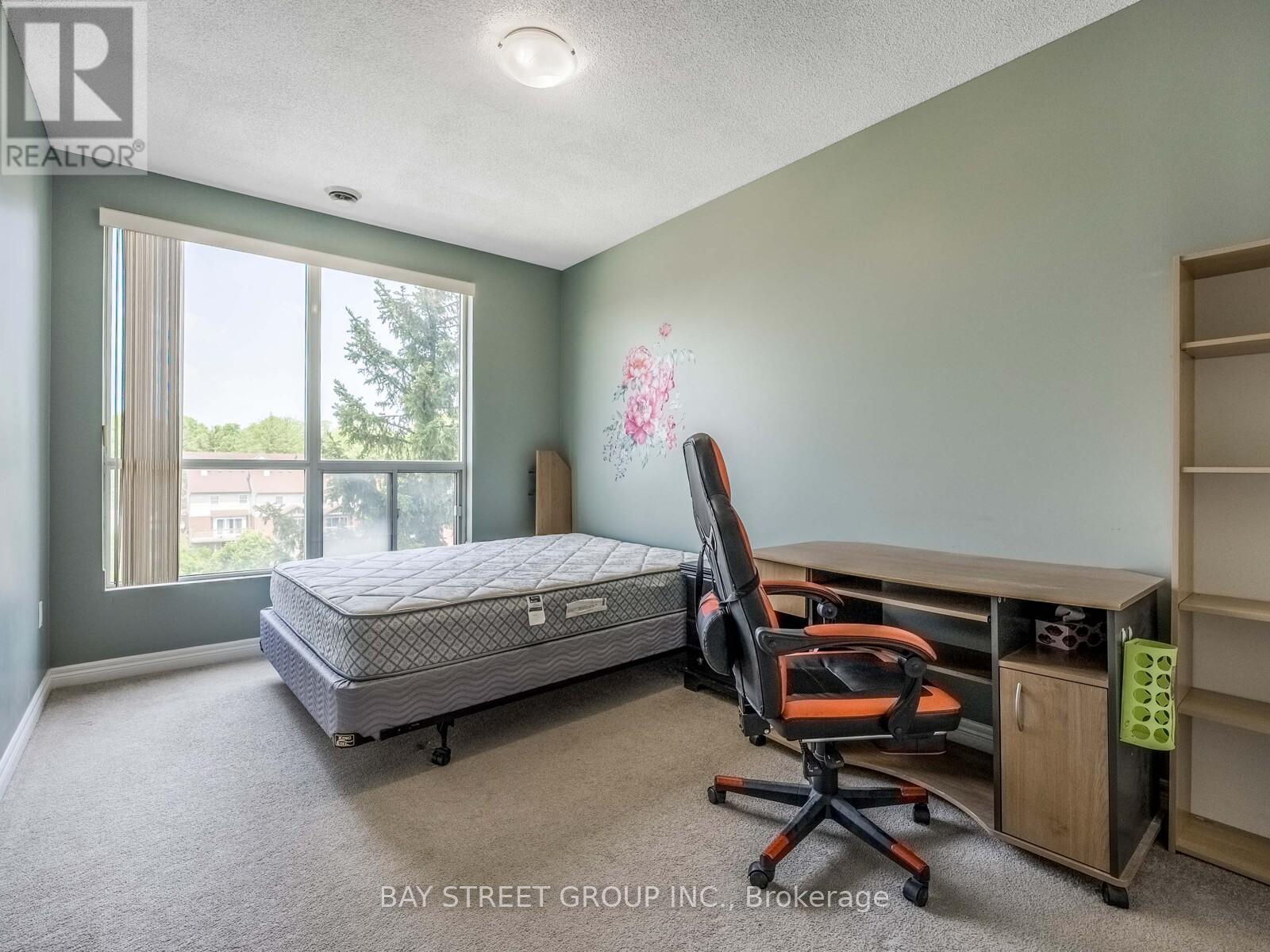 606 - 255 Keats Way, Waterloo, ON - Indoor Photo Showing Bedroom