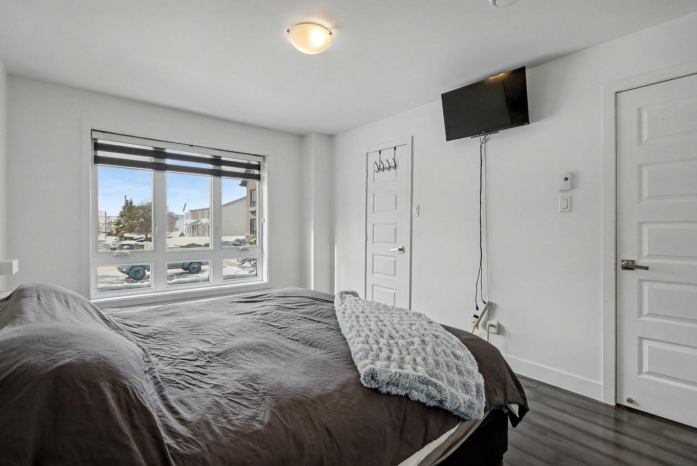 Chambre à coucher principale - 2-772 Rue De La Volière, Granby, QC - Indoor Photo Showing Bedroom