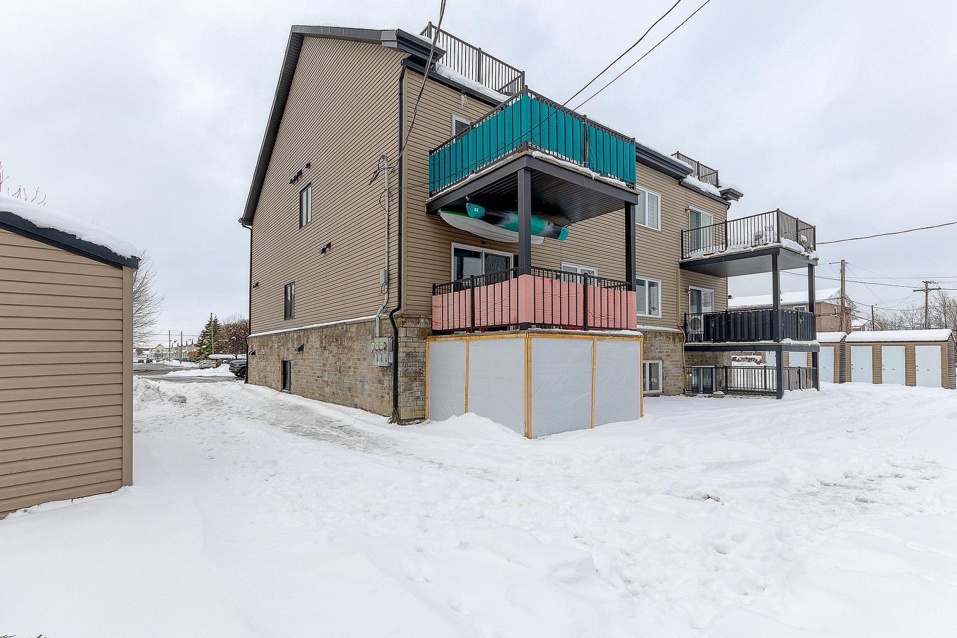 Face arrière - 2-772 Rue De La Volière, Granby, QC - Outdoor With Exterior