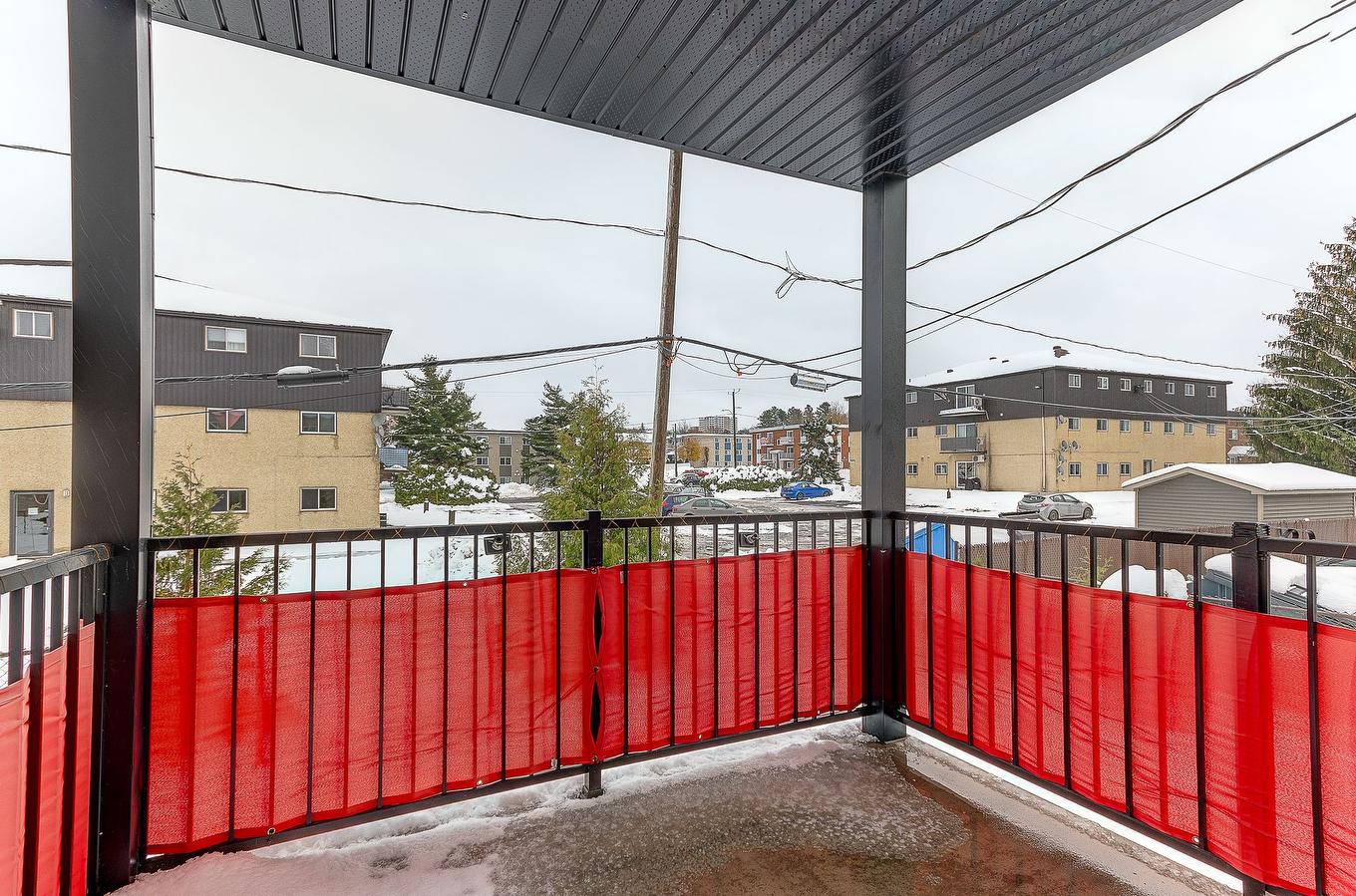 Balcon - 2-772 Rue De La Volière, Granby, QC - Photo Showing Other Room