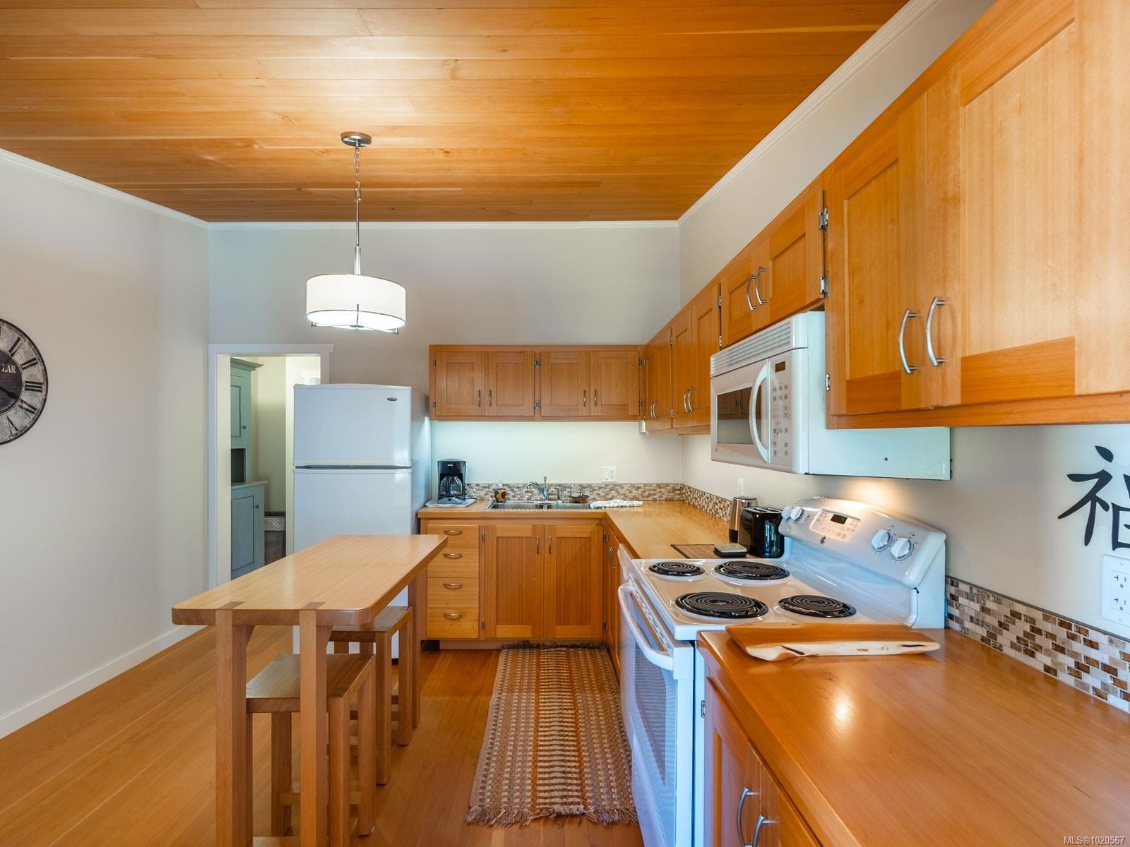 410 17Th Ave, Sointula, BC