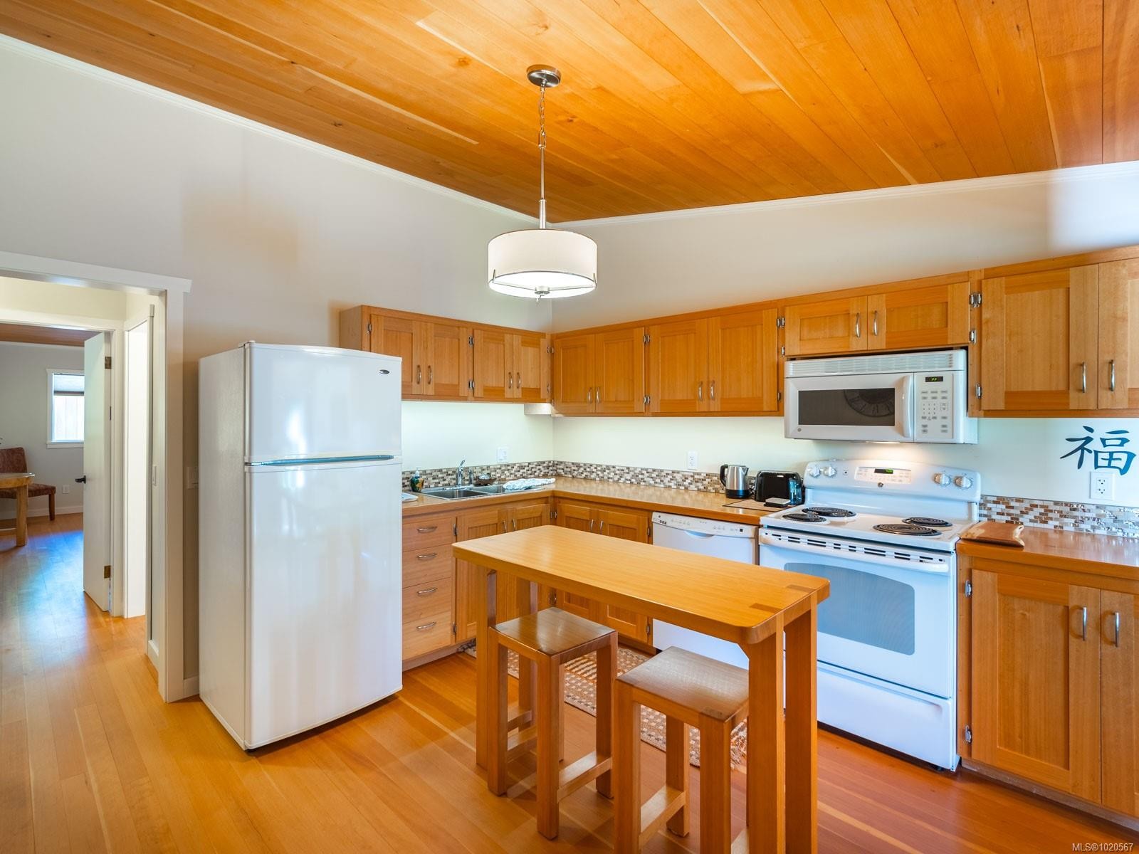 410 17Th Ave, Sointula, BC