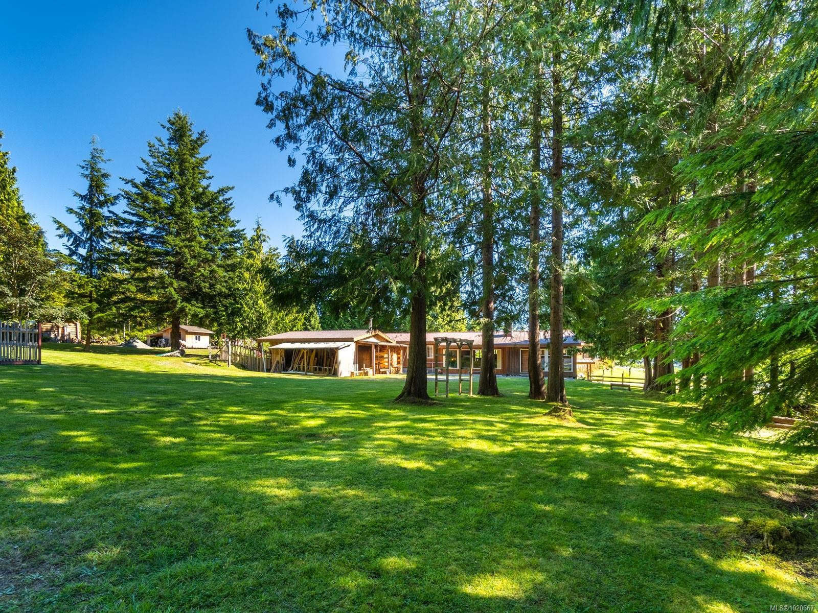 410 17Th Ave, Sointula, BC