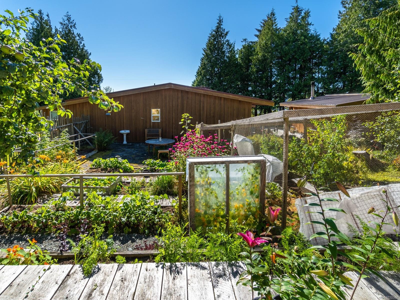 410 17Th Ave, Sointula, BC