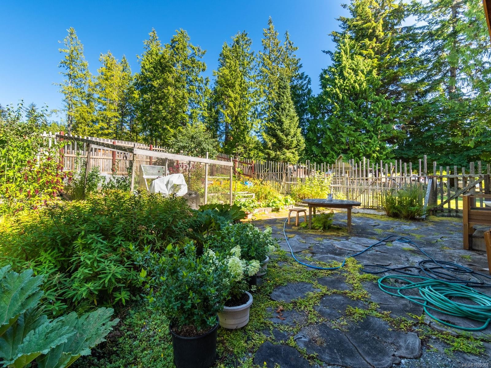 410 17Th Ave, Sointula, BC