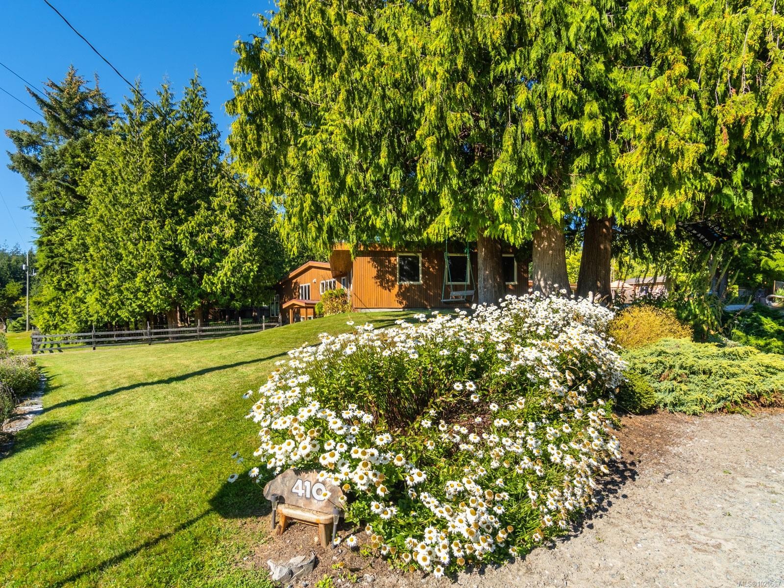 410 17Th Ave, Sointula, BC