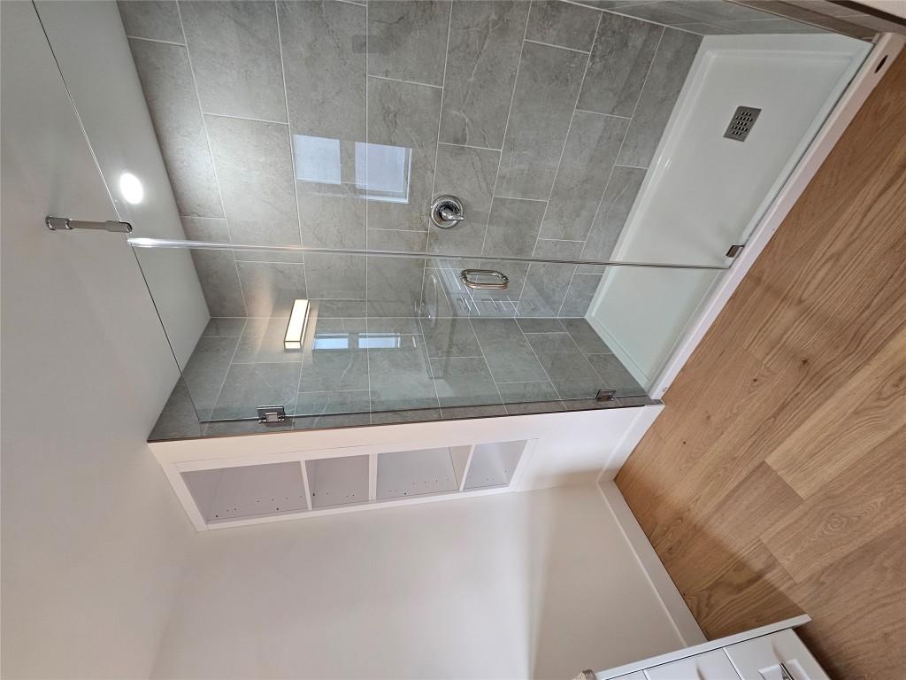 402-578 Lakeshore Drive, Penticton, BC - Indoor Photo Showing Bathroom