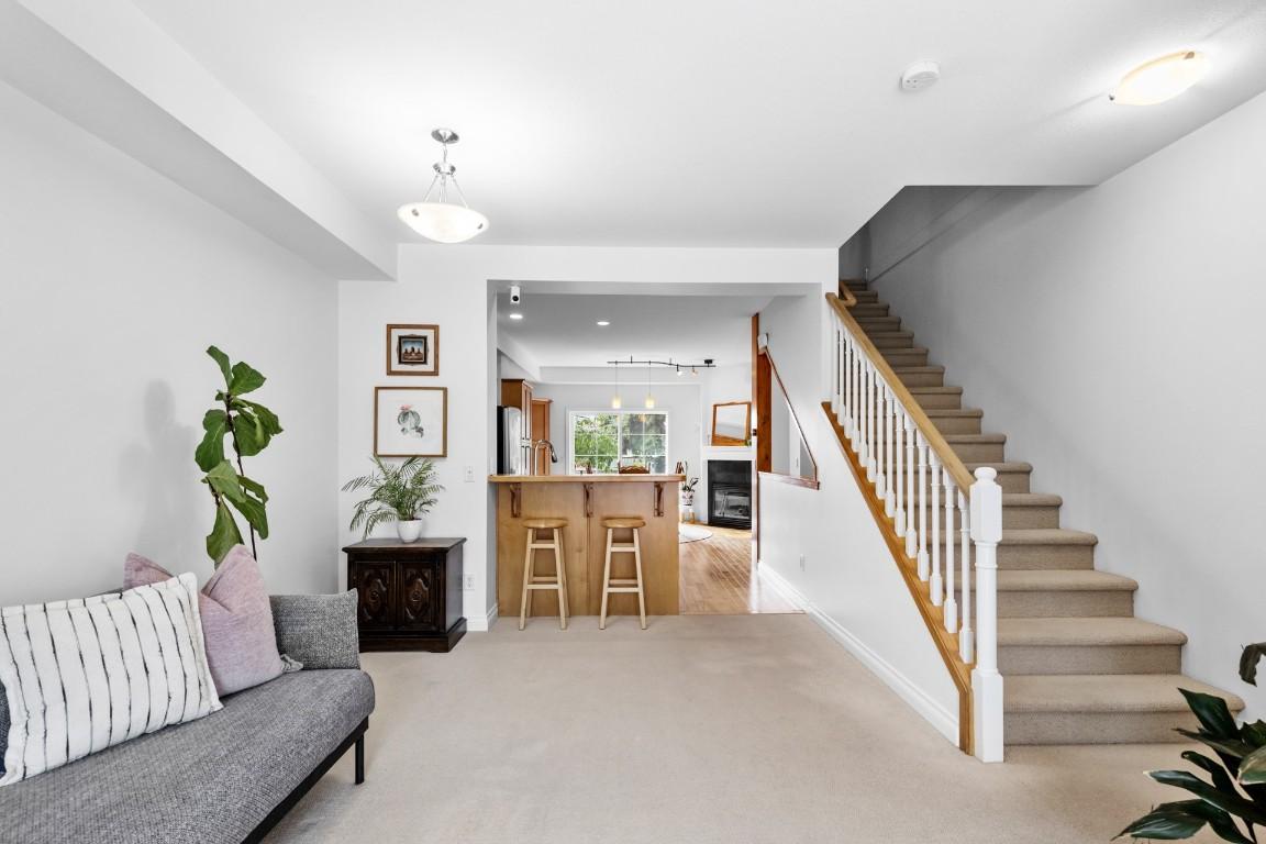 124-456 Mcphee Street, Kelowna, BC - Indoor Photo Showing Other Room