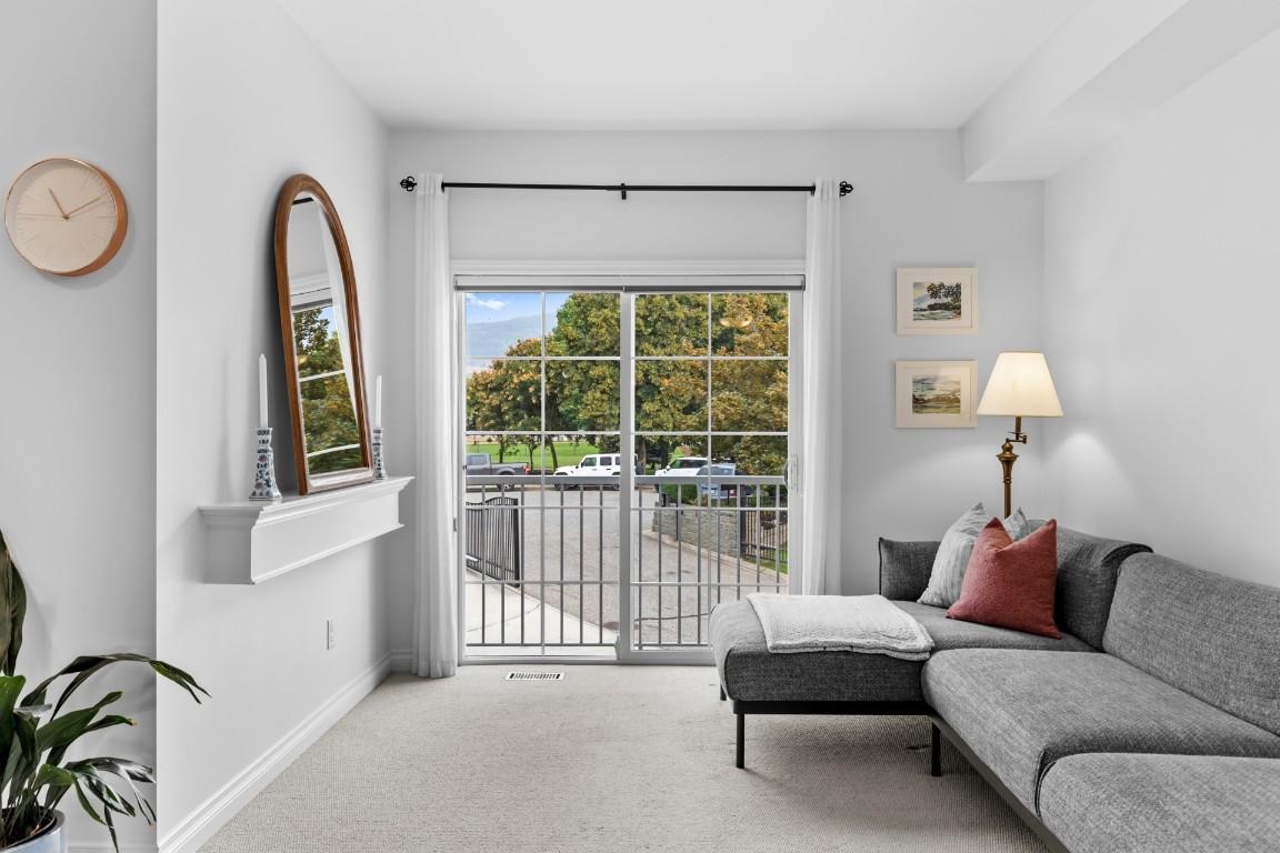 124-456 Mcphee Street, Kelowna, BC - Indoor Photo Showing Other Room