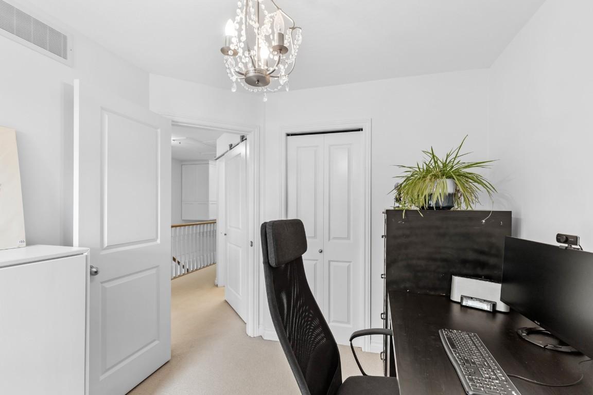 124-456 Mcphee Street, Kelowna, BC - Indoor