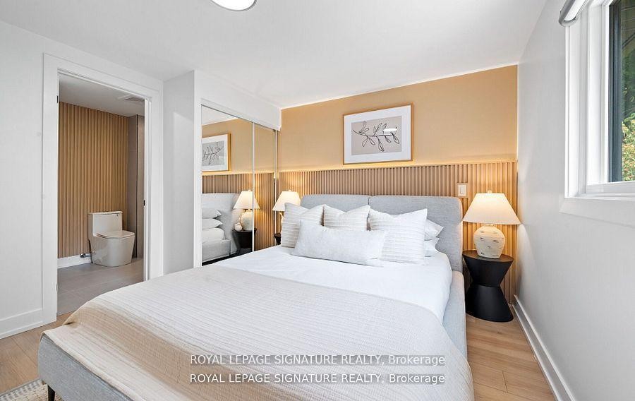 105 Lilacside Drive, Hamilton, ON - Indoor Photo Showing Bedroom