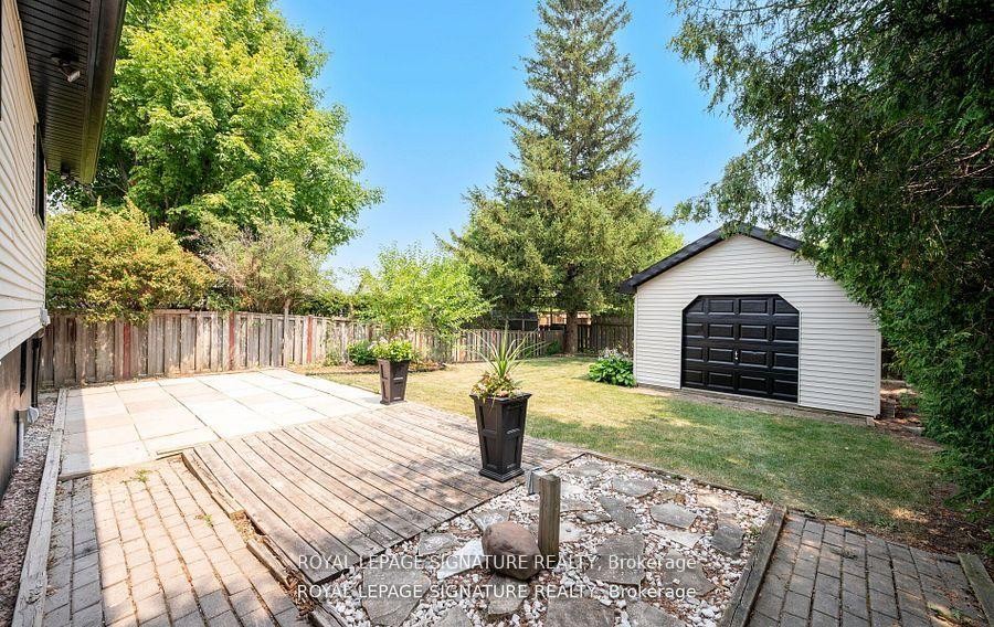 105 Lilacside Drive, Hamilton, ON - Outdoor With Deck Patio Veranda