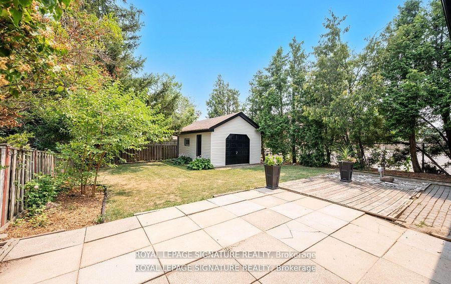 105 Lilacside Drive, Hamilton, ON - Outdoor