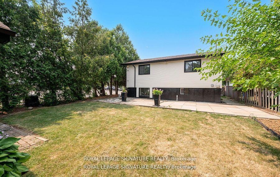 105 Lilacside Drive, Hamilton, ON - Outdoor