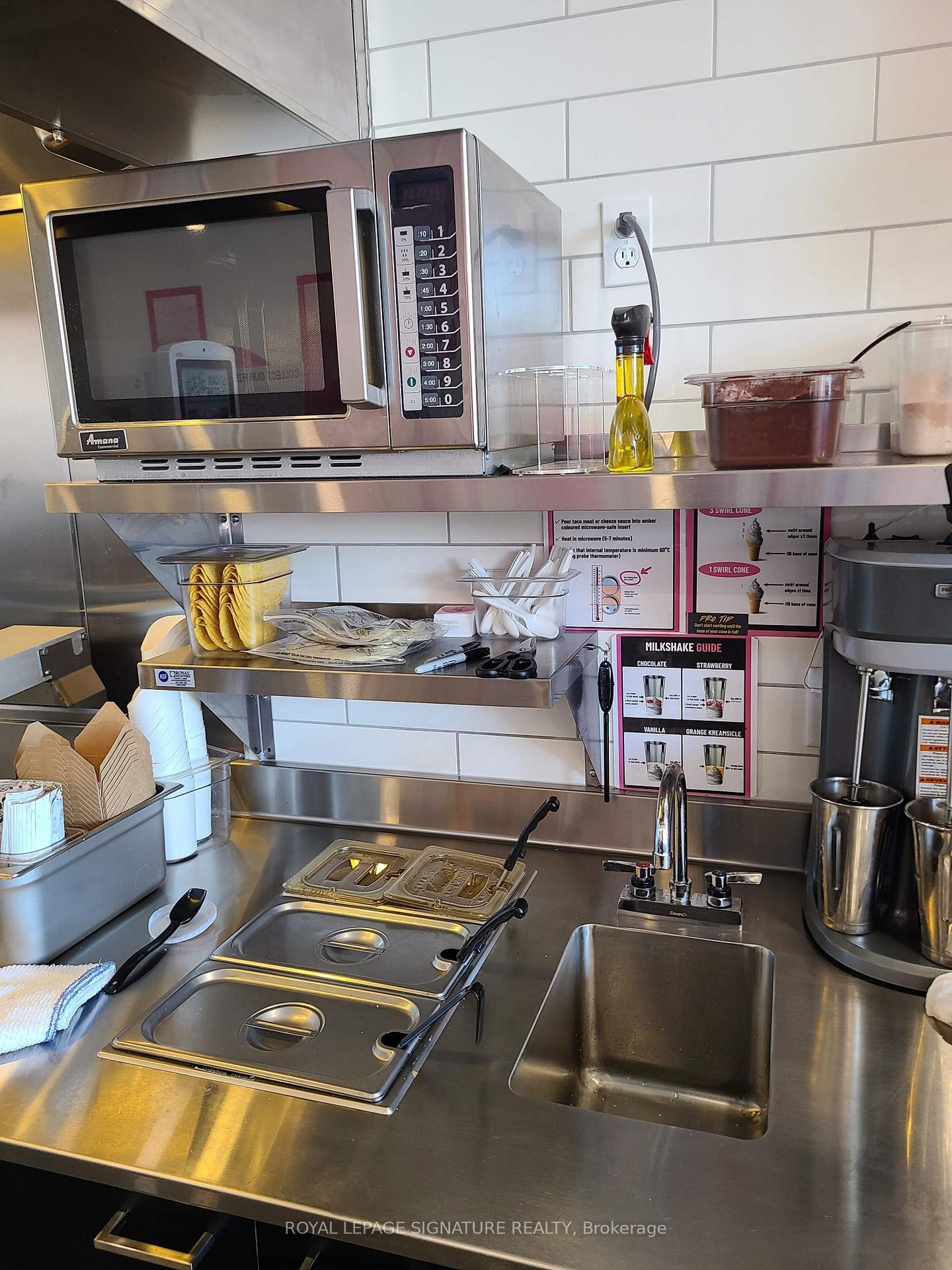 920 Upper Wentworth Street, Hamilton, ON