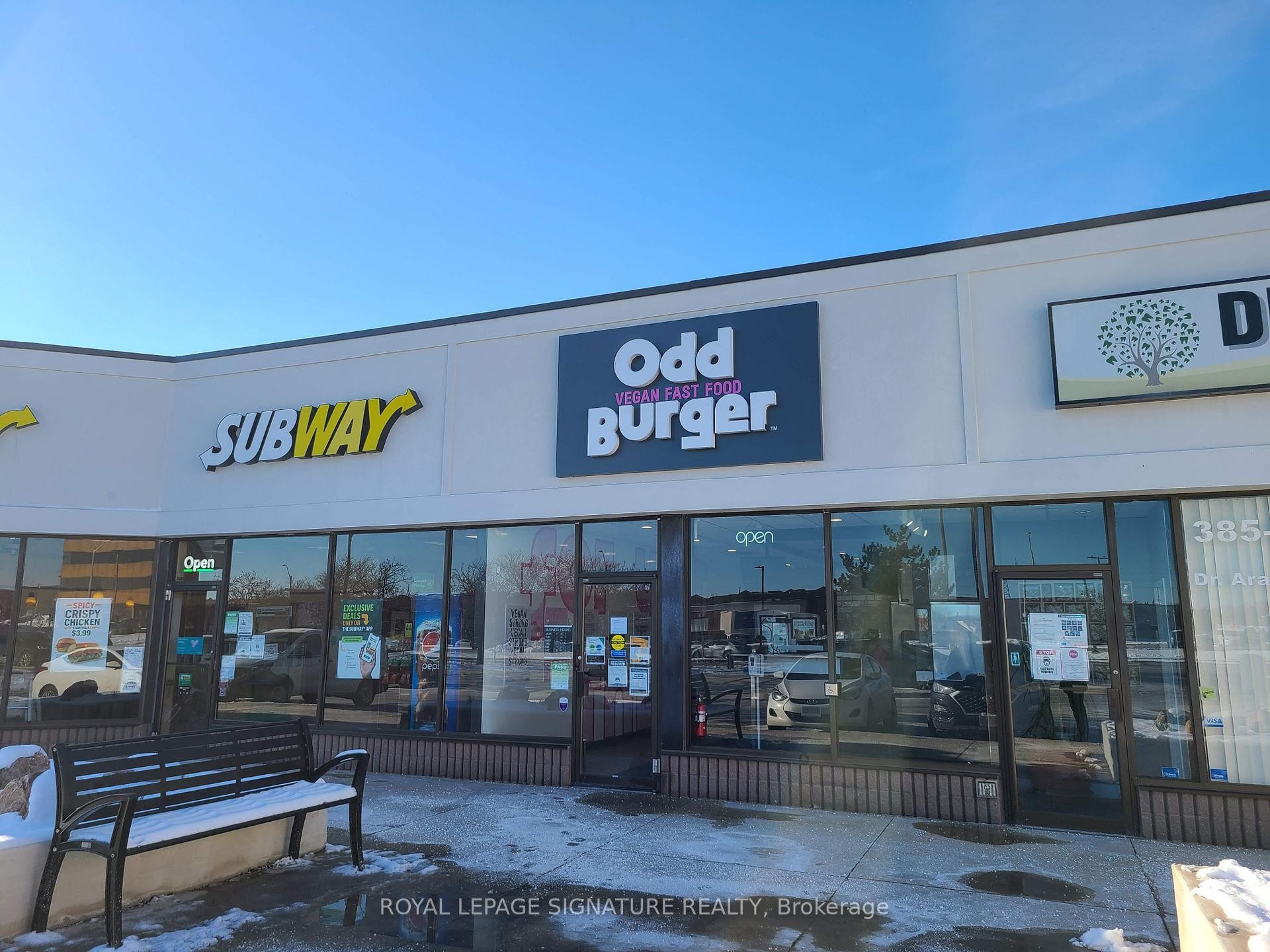 920 Upper Wentworth Street, Hamilton, ON