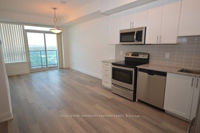 1515-7167 Yonge Street, Markham, ON - Indoor Photo Showing Kitchen With Stainless Steel Kitchen