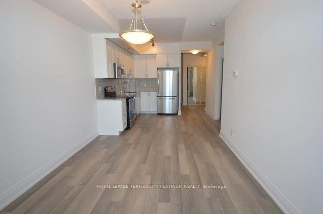 1515-7167 Yonge Street, Markham, ON - Indoor Photo Showing Kitchen