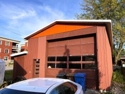 Garage -
